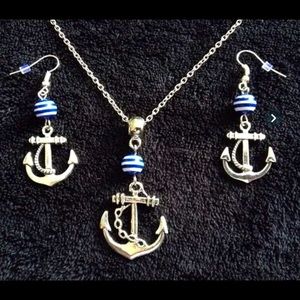 Cute Anchor with blue and white bead necklace with earrings